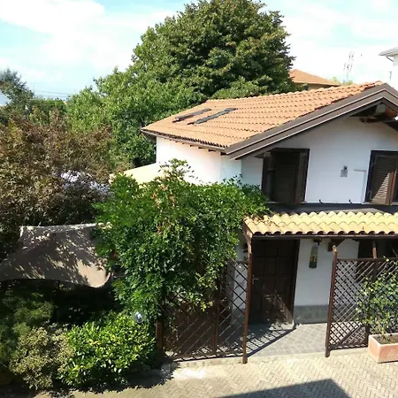La Casetta Bed & Breakfast 4*